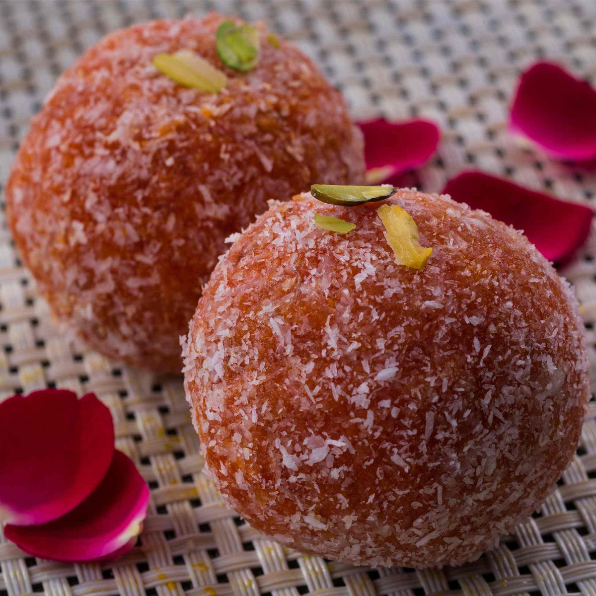 Laddoo Petha (Panchhi, Agra)