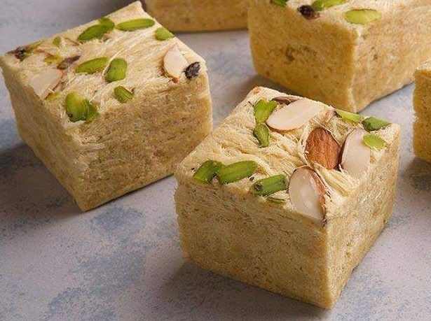 Special Patisa(Madan Lal Halwai, Lahore Wale, Delhi)