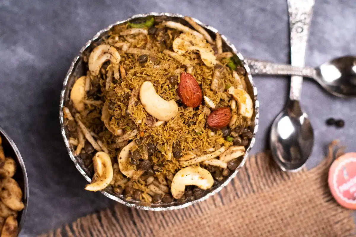 Shahi Dalmoth (Pracheen Petha)