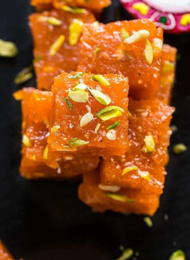 Badam Karachi Halwa (Chaina ram Sweets, Chandni Chowk)