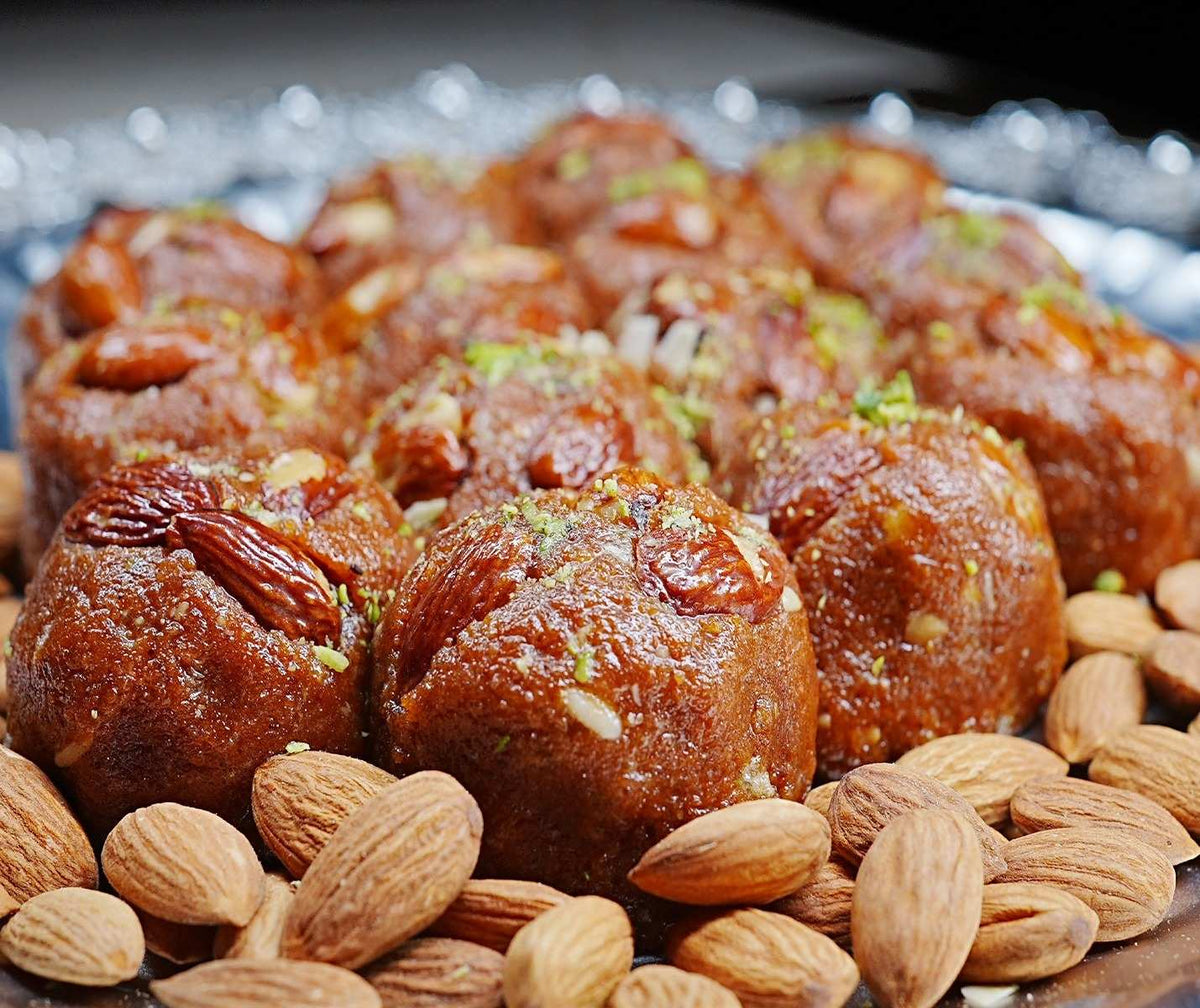 Special Pinni (Hira's Sweets, Shahdara)