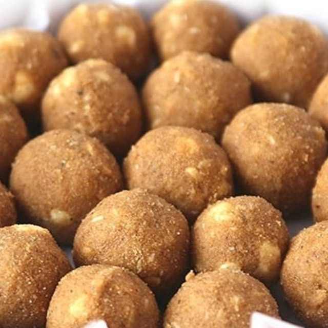 Goond Laddoo (Hira's Sweets, Shahdara)