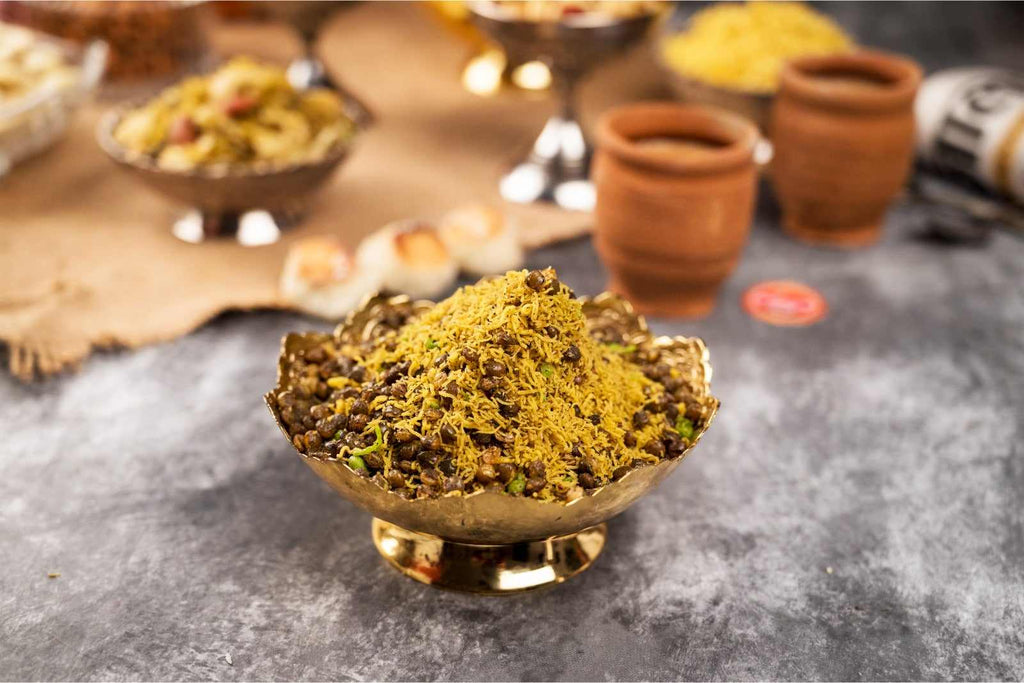 Shahi Dalmoth (Pracheen Petha)