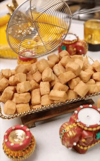 Small Chokor Para (Hira's Sweets, Shahdara)