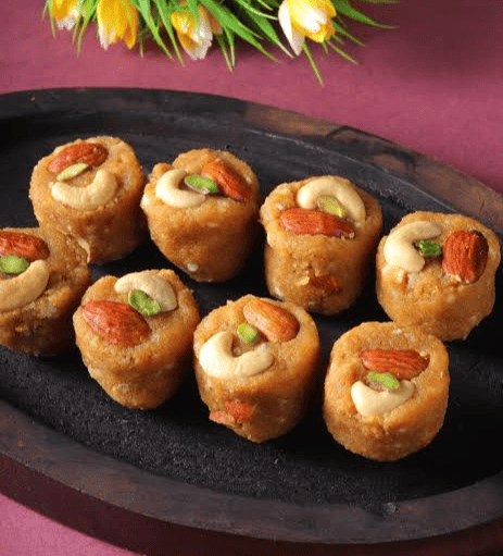 Special Pinni (Hira's Sweets, Shahdara)
