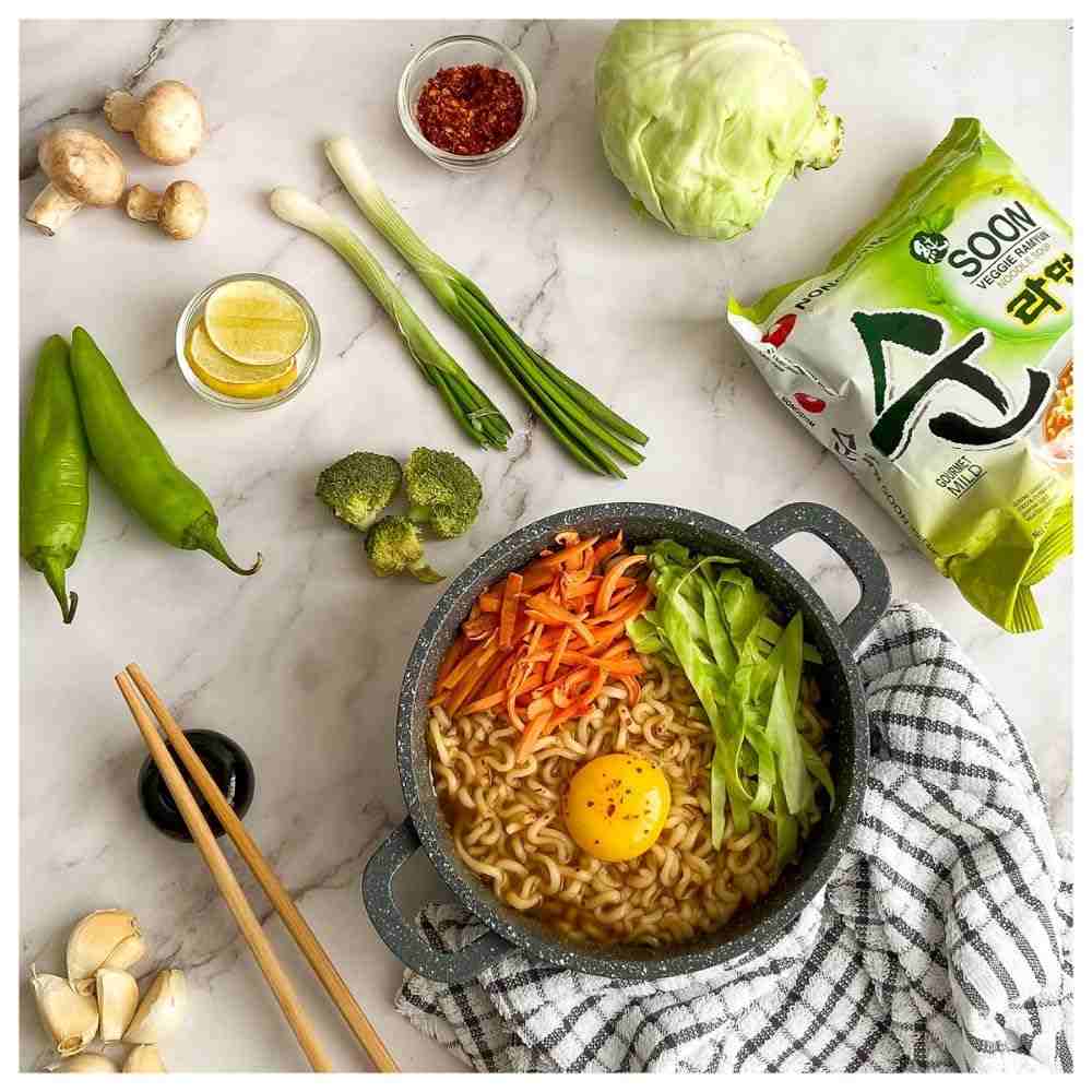 Soon Veggie Noodle Soup (Nongshim, South Korea)