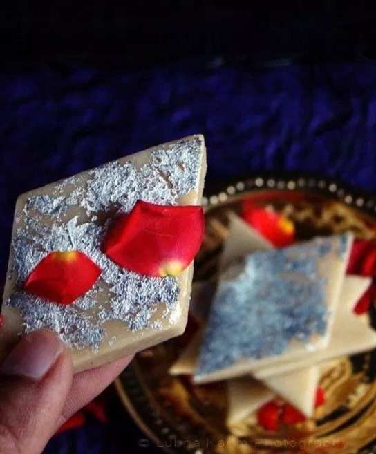 Kaju Barfi (Hira's Sweets, Shahdara)