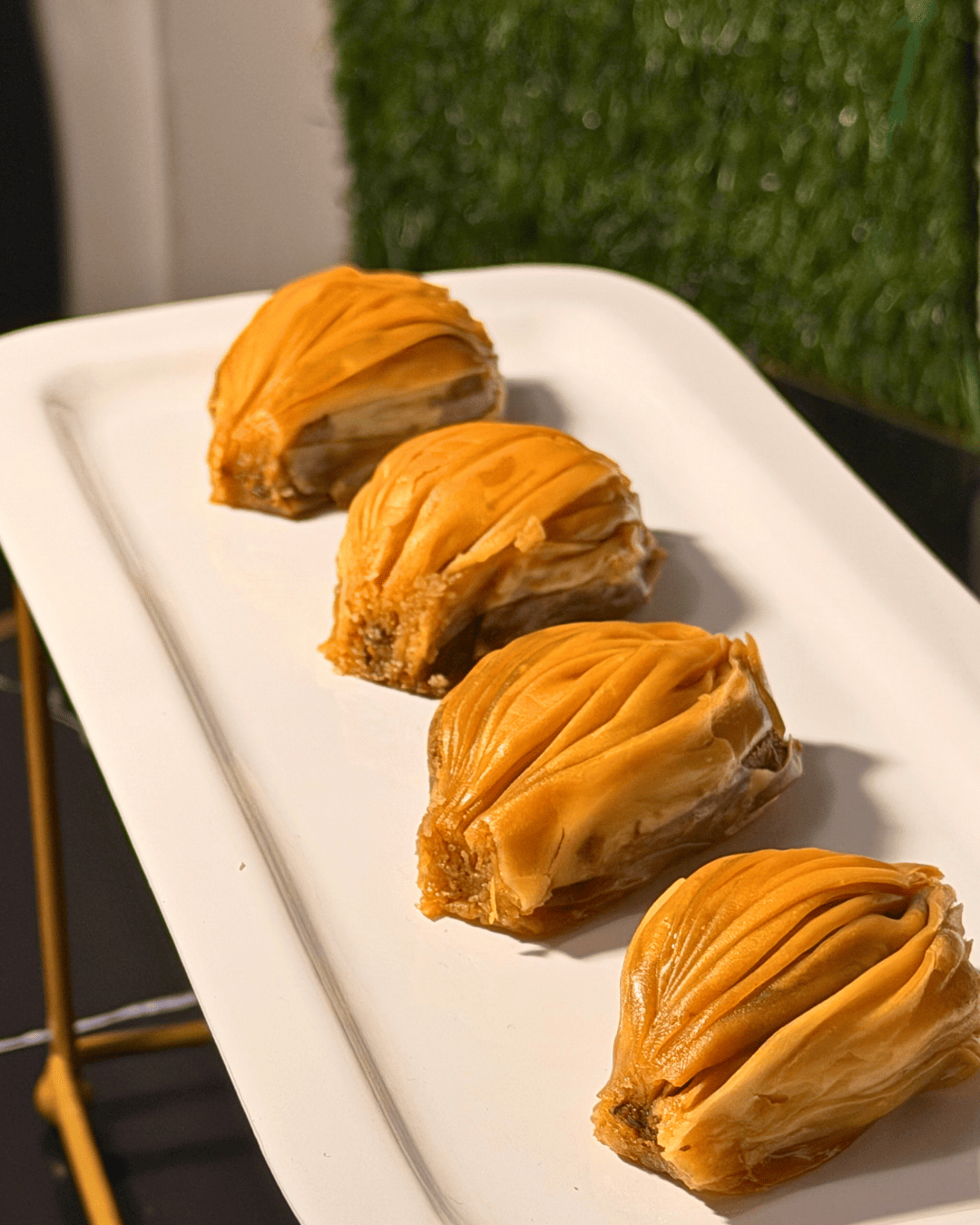 Turkish Pistachio Midye (Mussel Baklava)